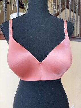 Soma Vanishing Back Wireless Bra 34D